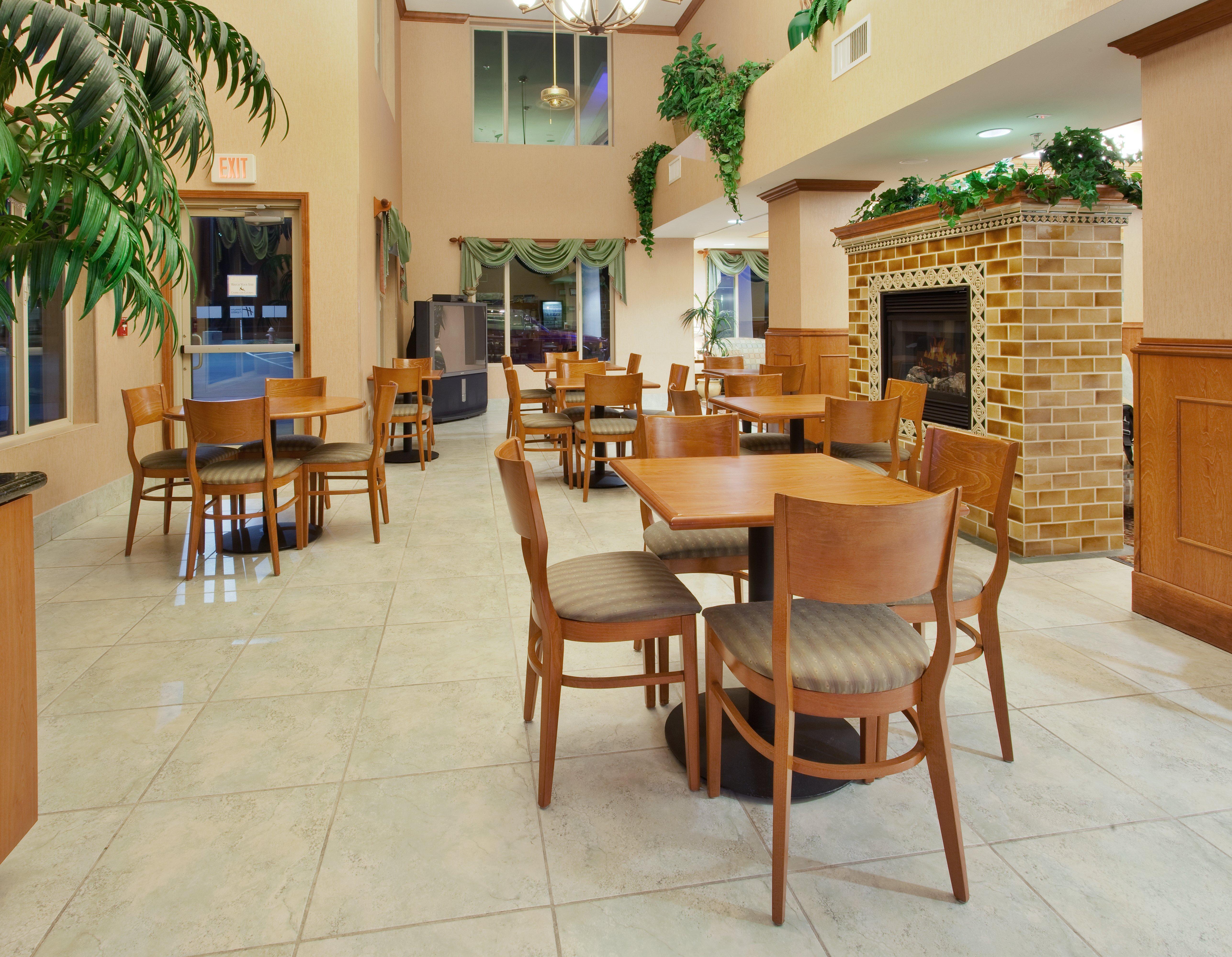 Holiday Inn Express Hotel & Suites Carson City By Ihg Exterior photo