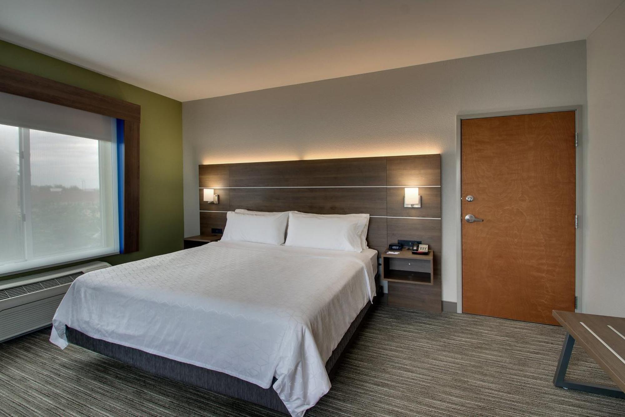Holiday Inn Express Hotel & Suites Carson City By Ihg Exterior photo