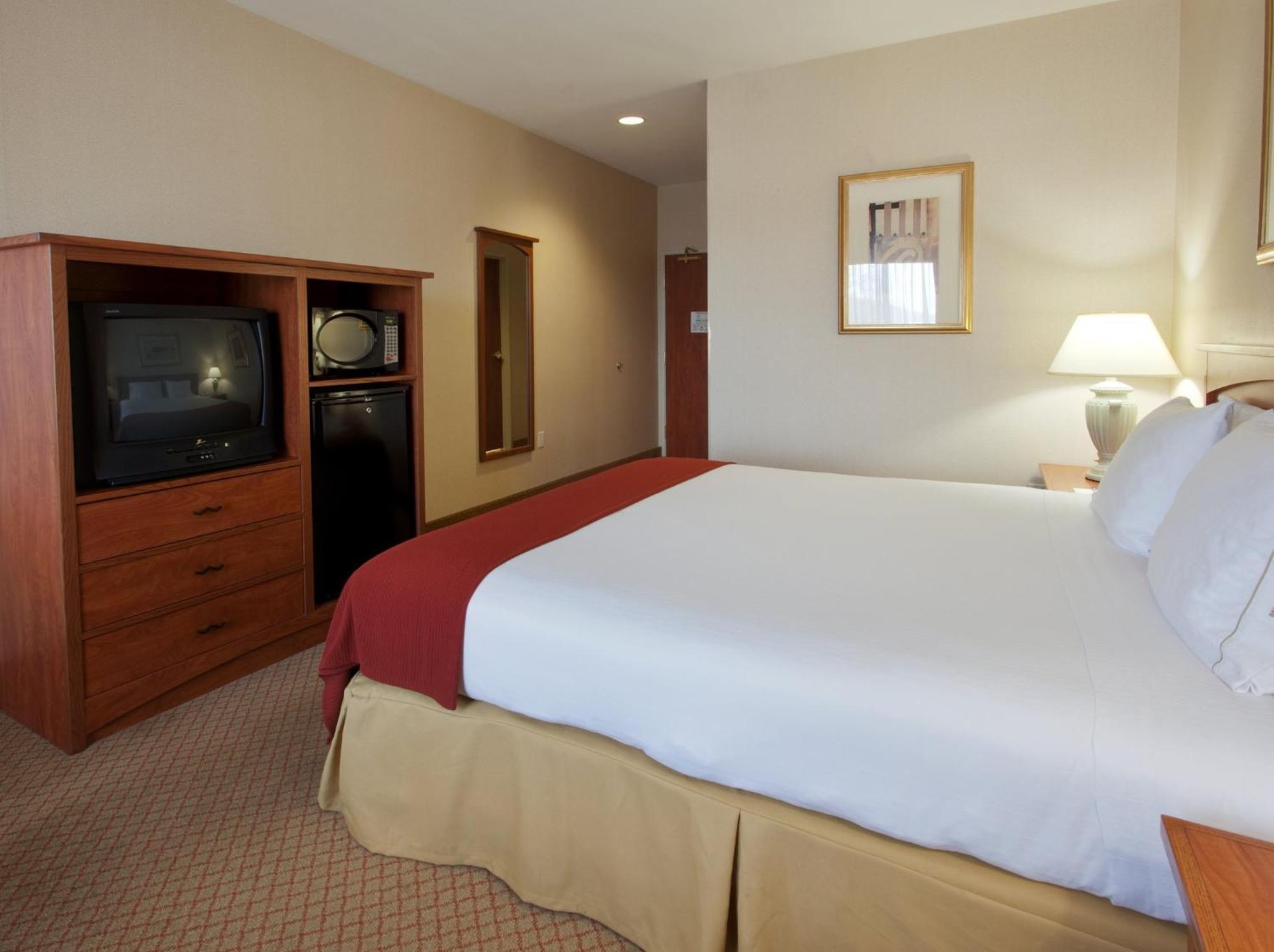 Holiday Inn Express Hotel & Suites Carson City By Ihg Exterior photo