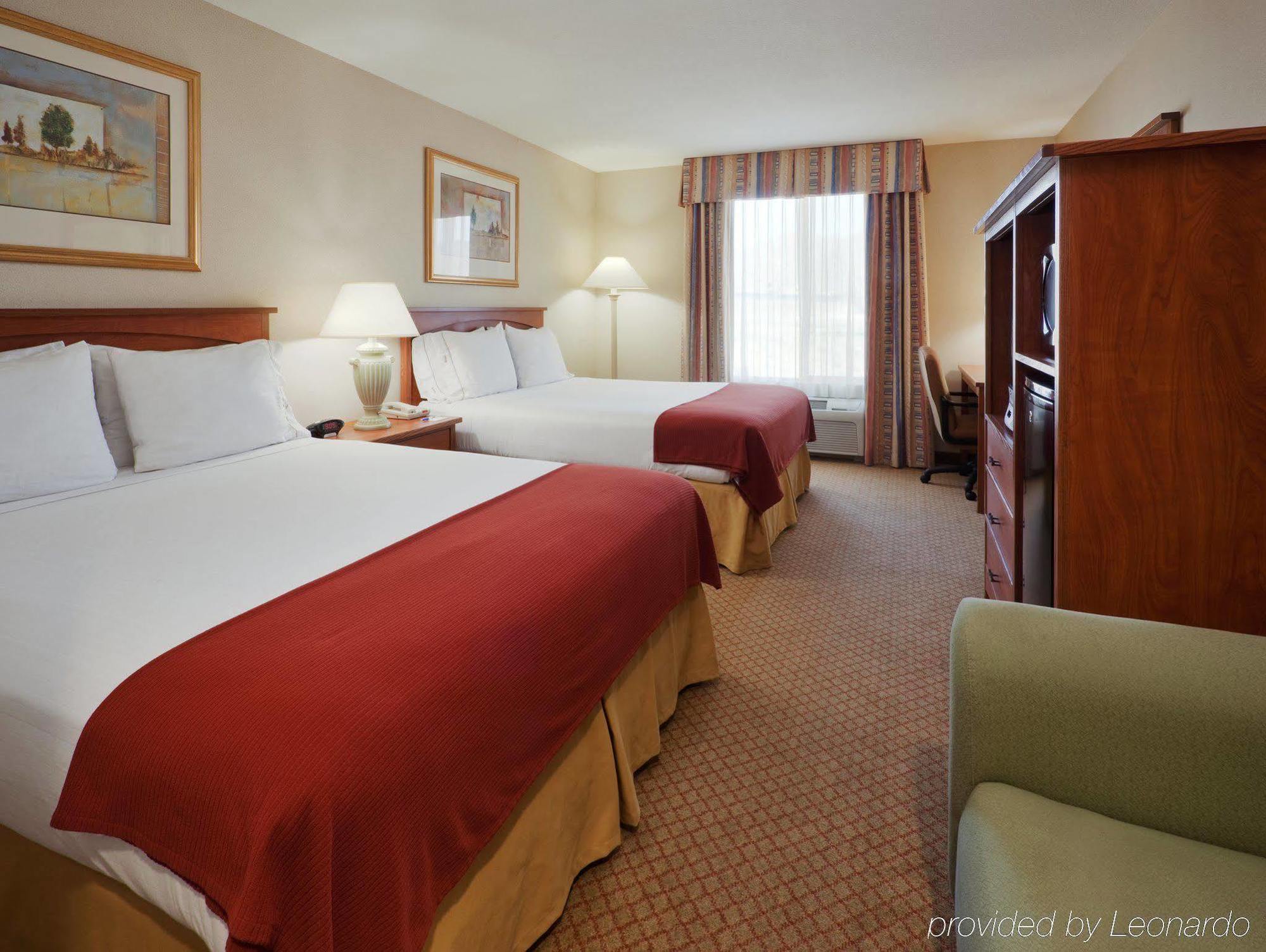 Holiday Inn Express Hotel & Suites Carson City By Ihg Room photo